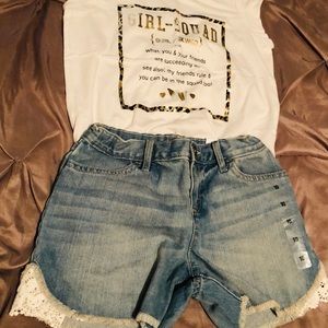 Girls T-shirt & Jean shorts. Size 9/10.